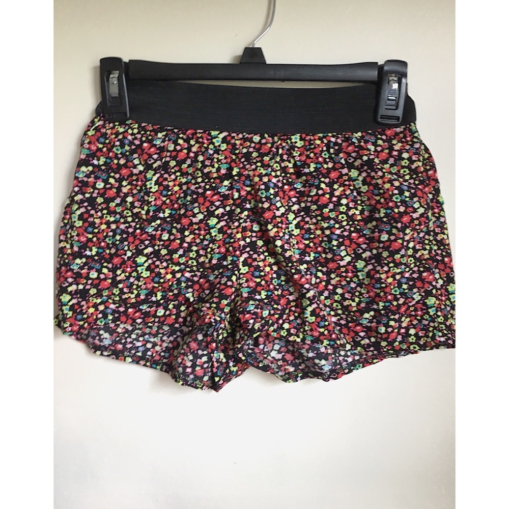 Floral Shorts 🌺🌸